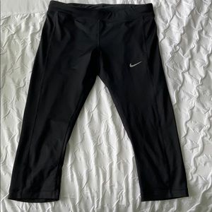 Nike Capri Running Leggings